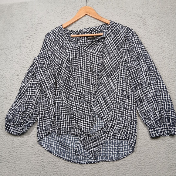 Banana Republic Women's Blouse Size M Navy White Houndstooth Long Sleeve - Picture 2 of 7